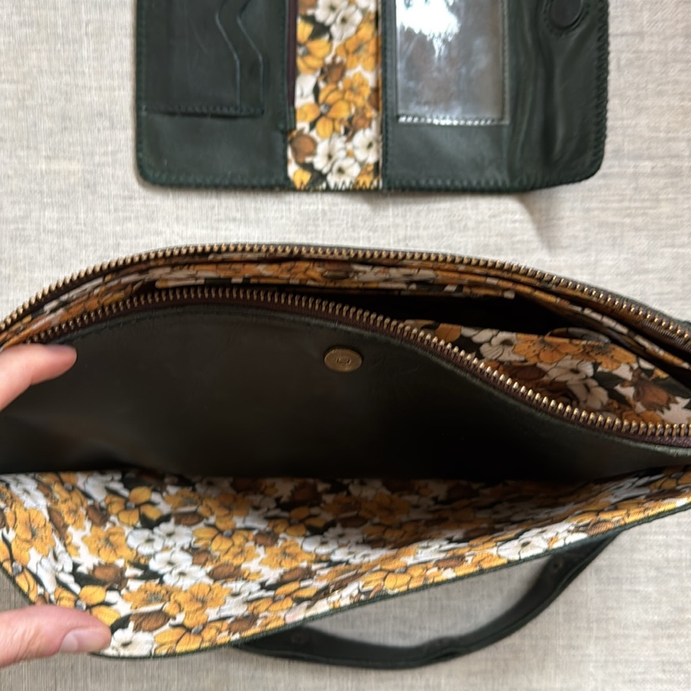 NEW Forest Green Queen Bee and Travel Wallet - Picture 4 of 13